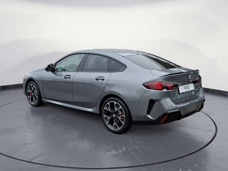 Fahrzeugbild eines BMW 2er-Reihe