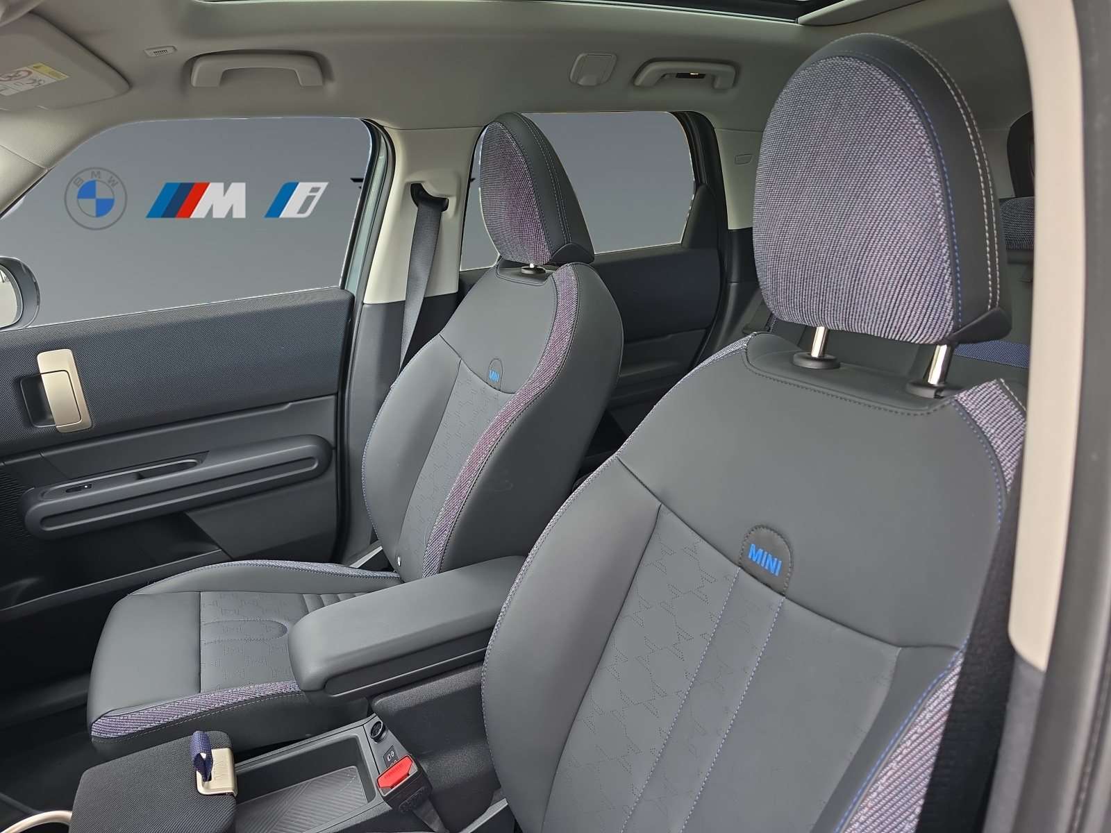 Fahrzeugbild eines MINI Countryman