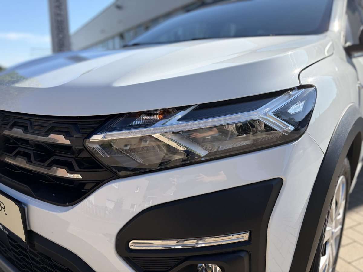 Fahrzeugbild eines Dacia Jogger