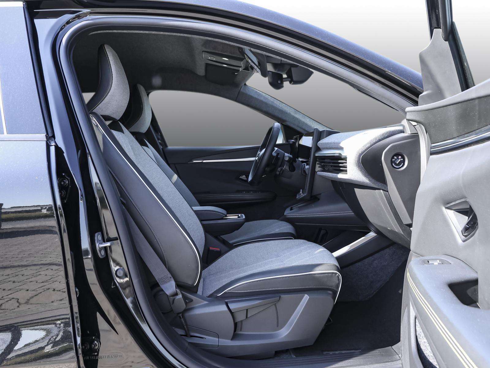 Fahrzeugbild eines Renault Scenic E-TECH