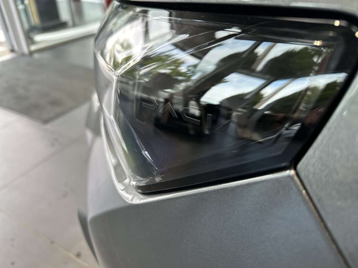 Fahrzeugbild eines Dacia Bigster