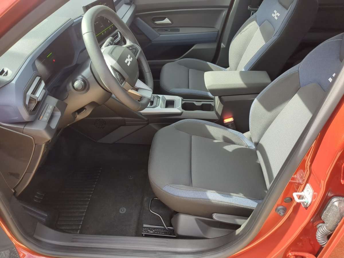 Fahrzeugbild eines Dacia Bigster