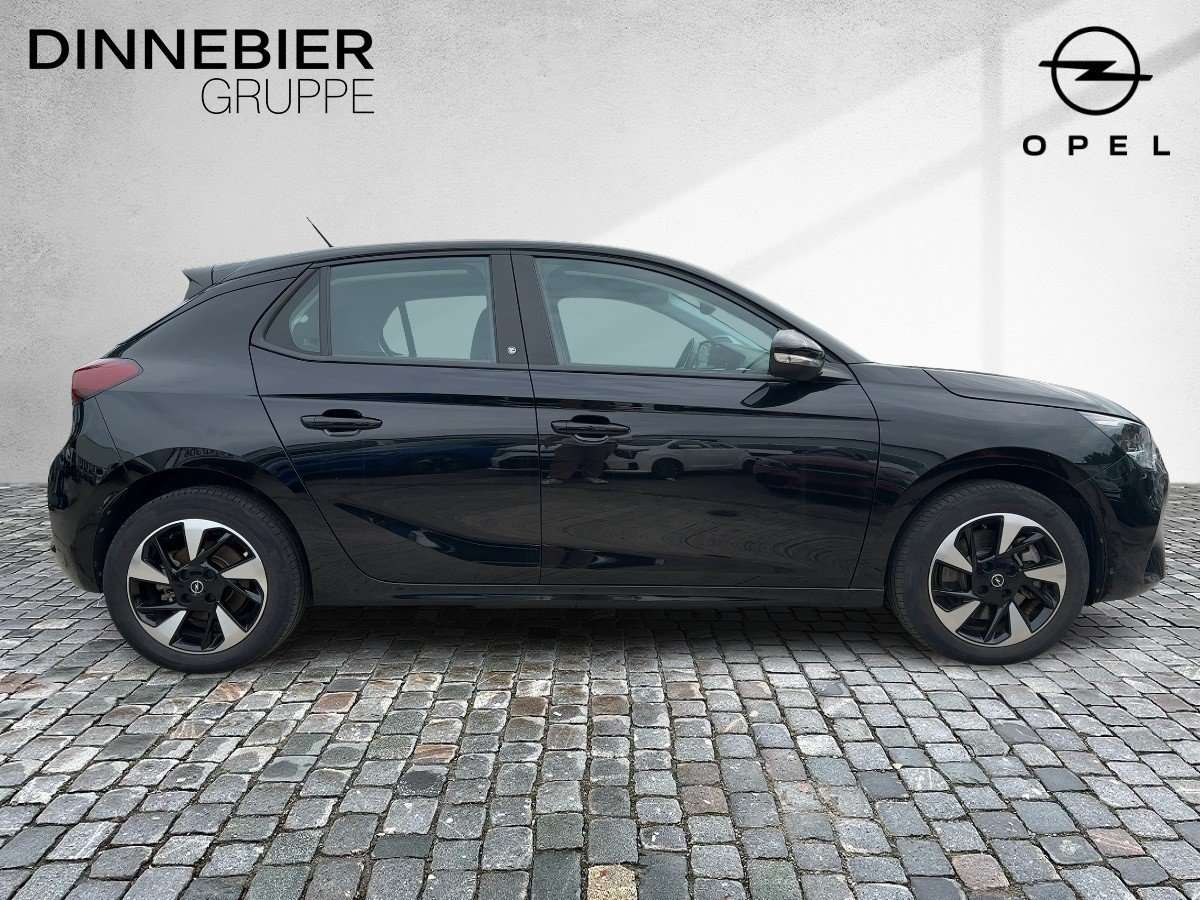 Fahrzeugbild eines Opel Corsa