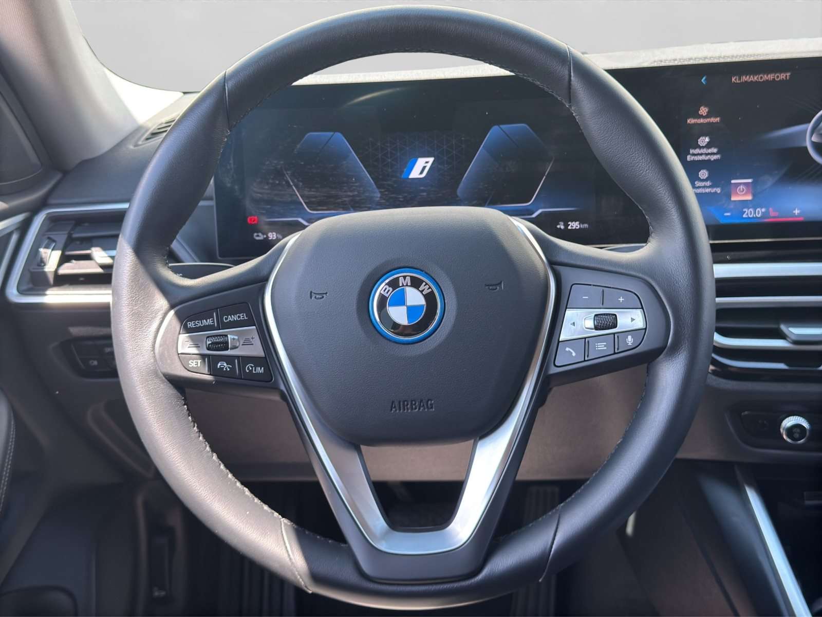 Fahrzeugbild eines BMW i4