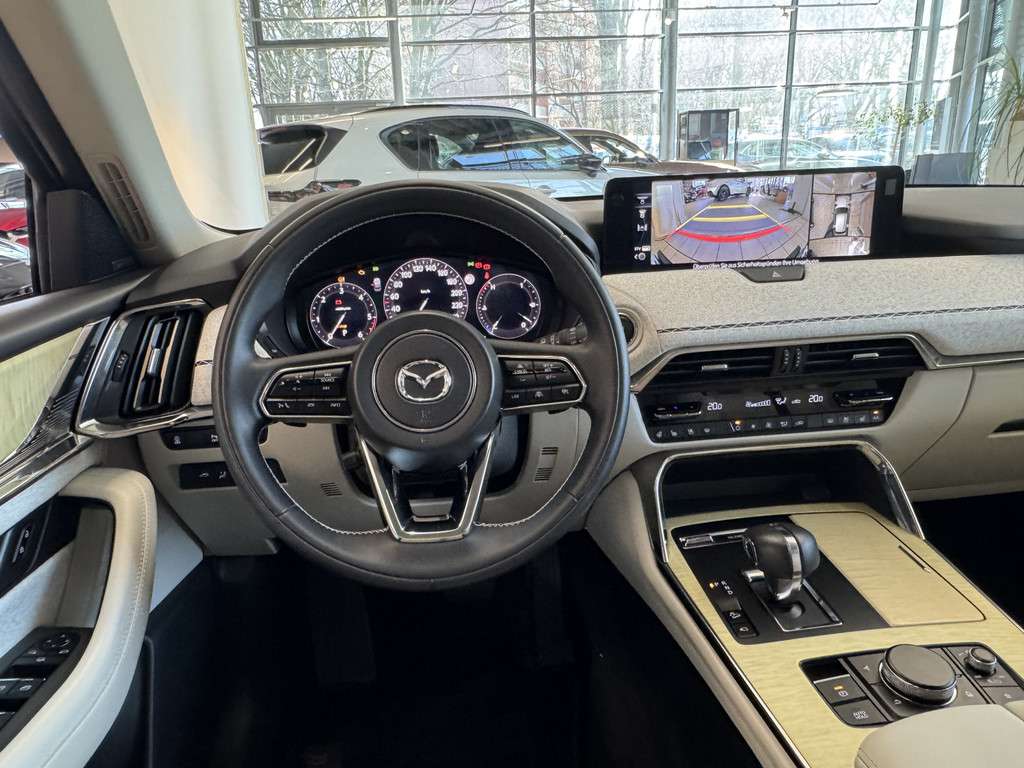 Fahrzeugbild eines Mazda CX-60