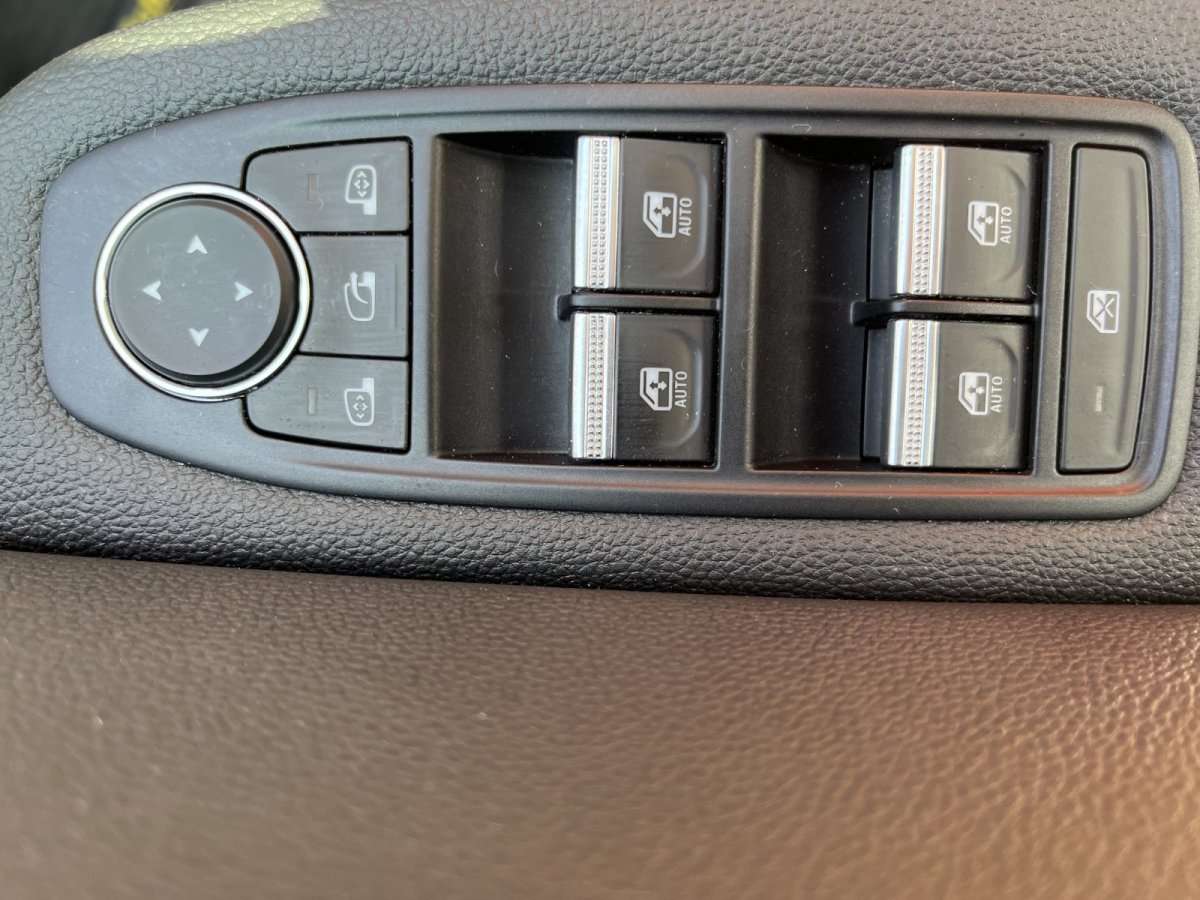 Fahrzeugbild eines Renault Clio