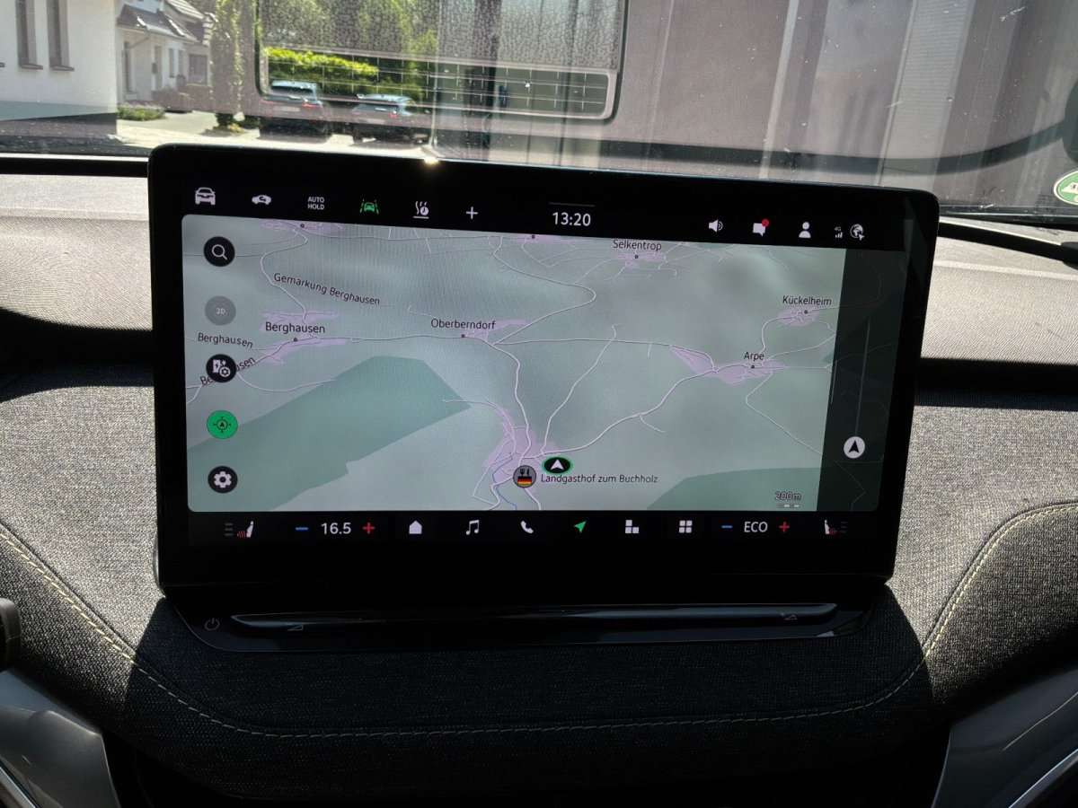 Fahrzeugbild eines Skoda ELROQ