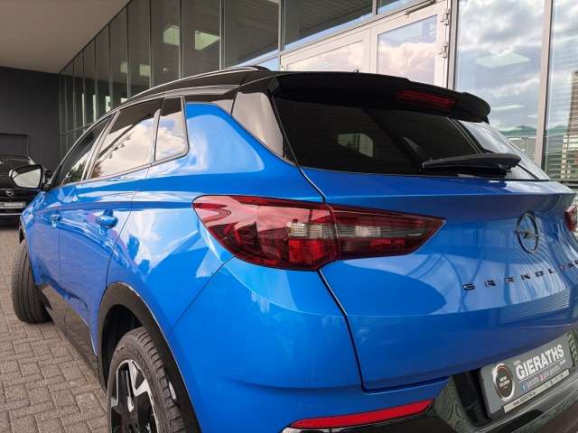 Fahrzeugbild eines Opel Grandland X