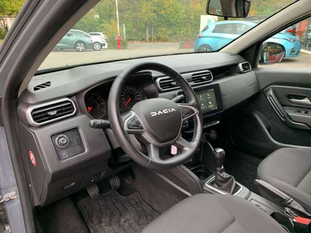 Fahrzeugbild eines Dacia Duster
