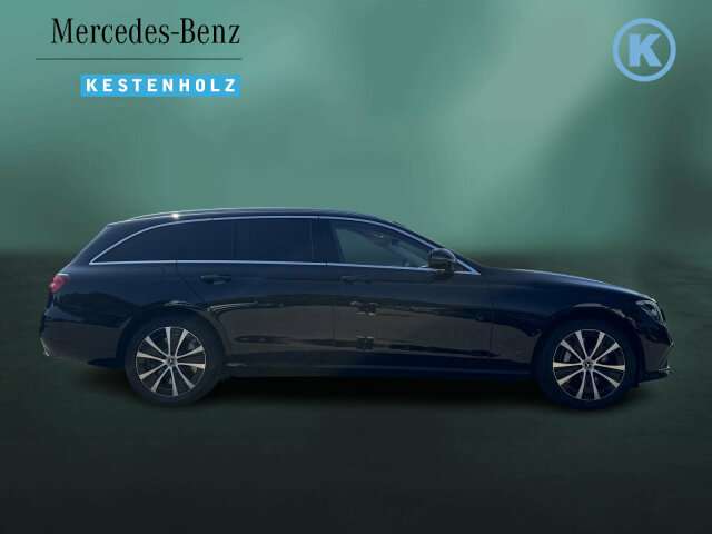 Fahrzeugbild eines Mercedes-Benz E-Klasse