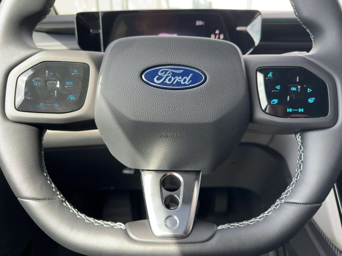 Fahrzeugbild eines Ford Capri