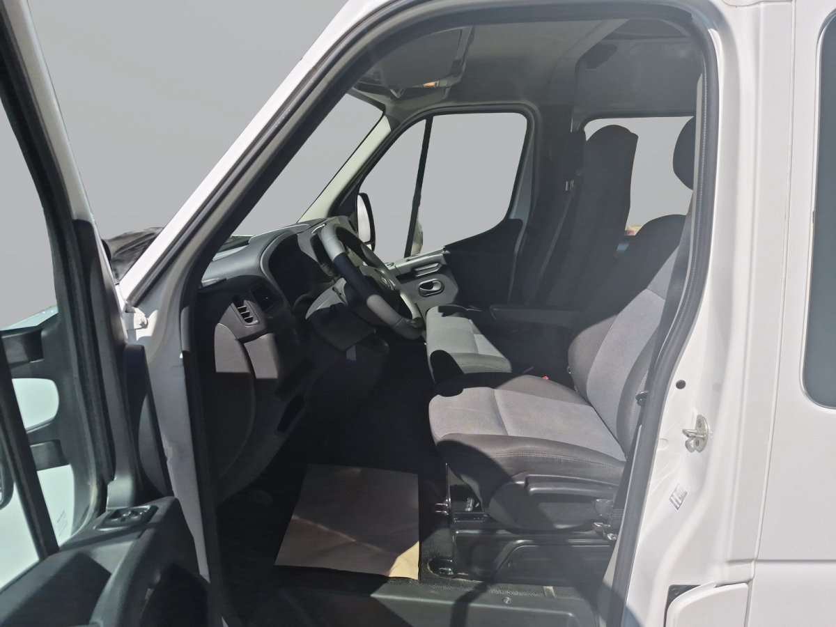 Fahrzeugbild eines Renault Master