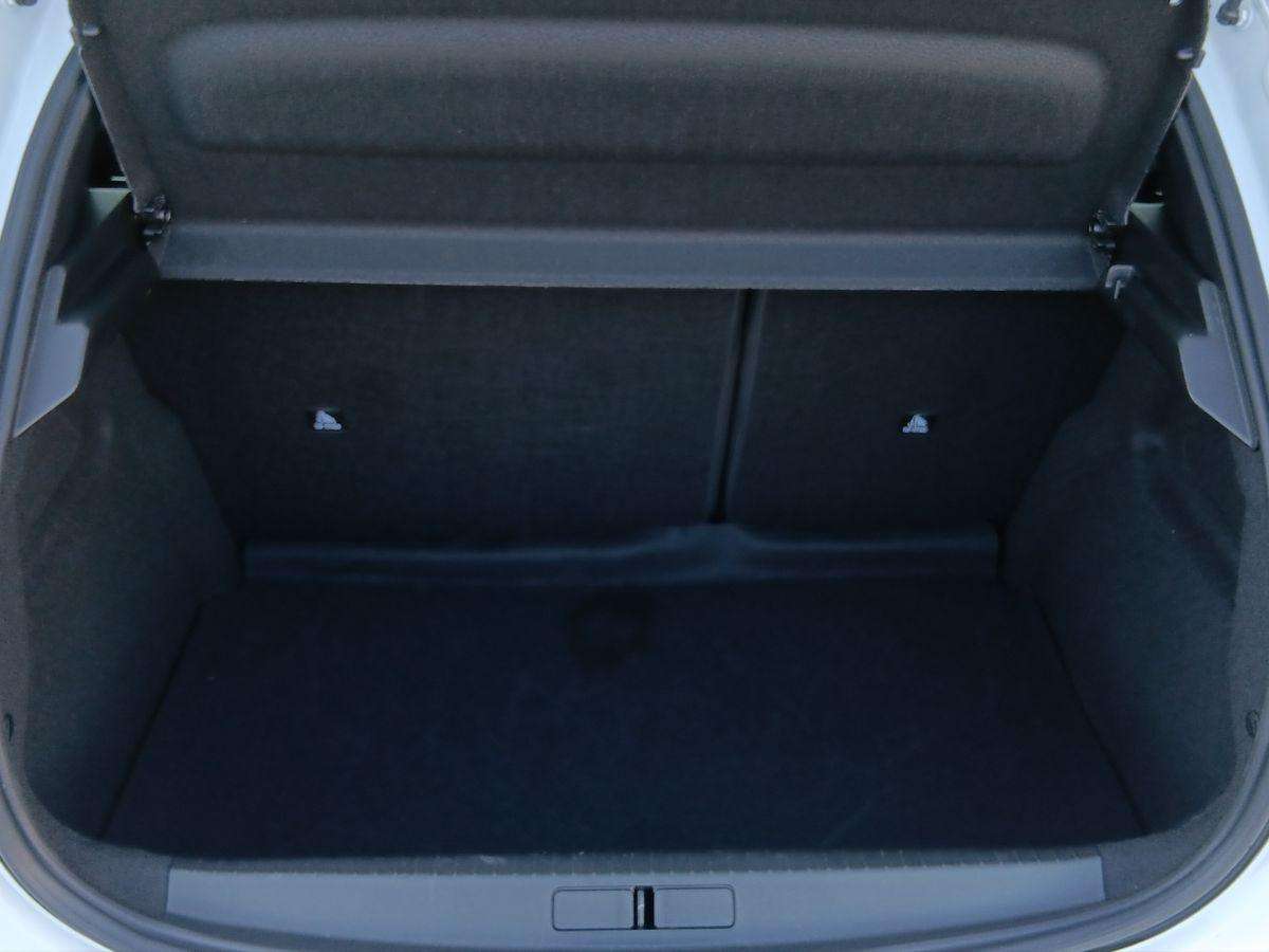 Fahrzeugbild eines Peugeot 208