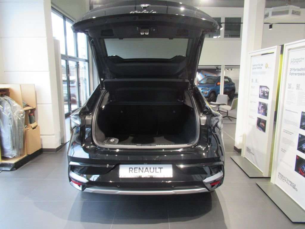 Fahrzeugbild eines Renault Rafale