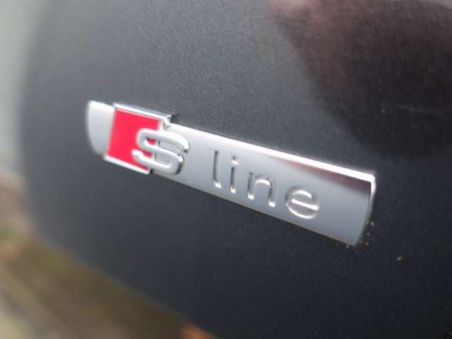 Fahrzeugbild eines Audi Q8