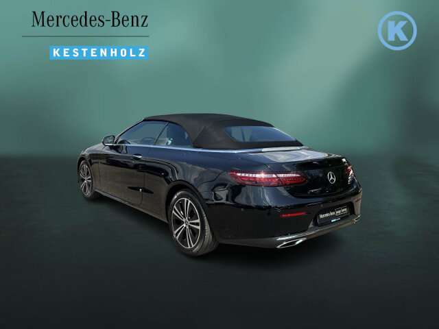 Fahrzeugbild eines Mercedes-Benz E-Klasse