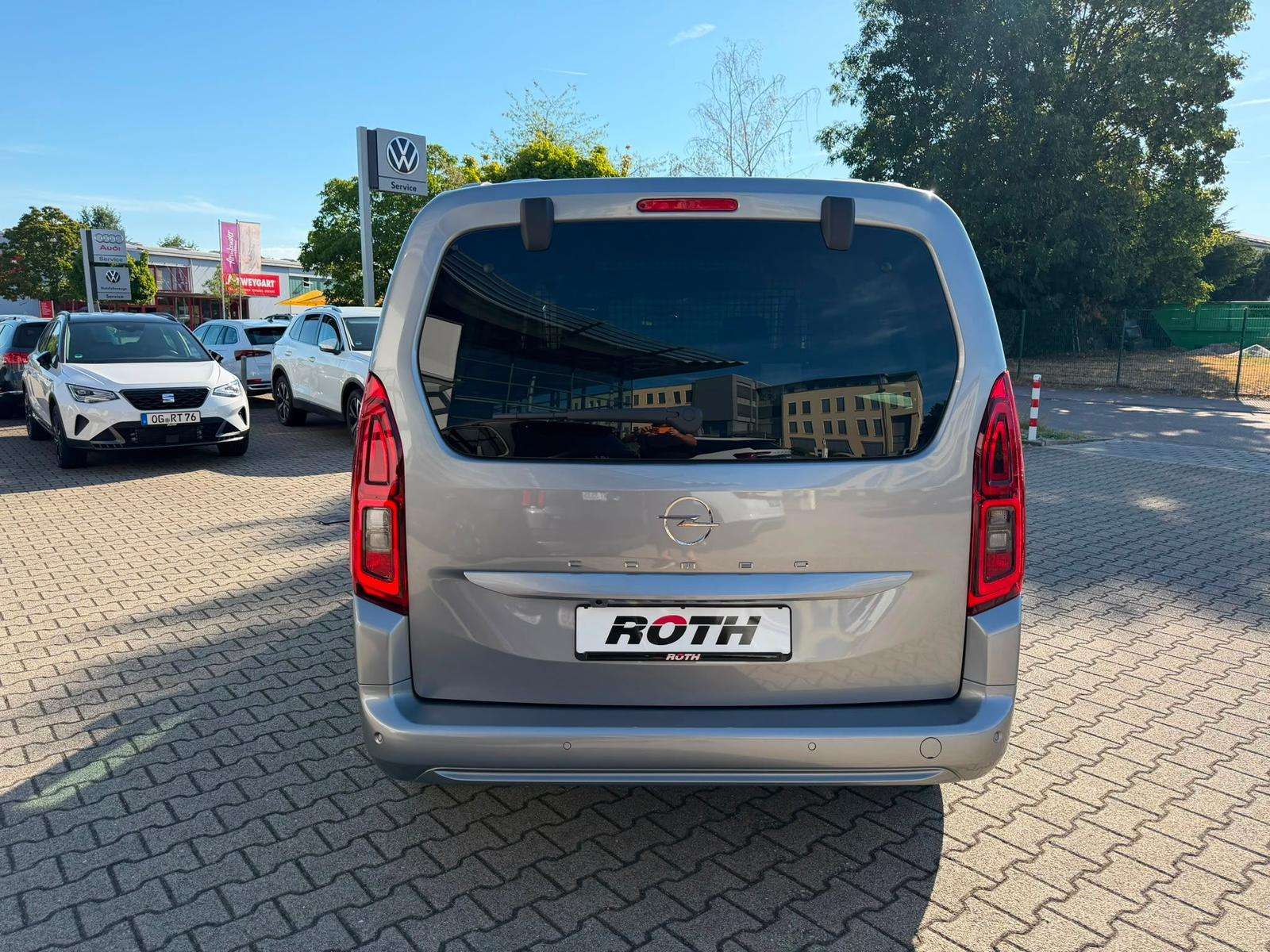 Fahrzeugbild eines Opel Combo Life