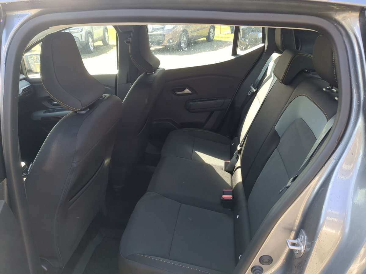 Fahrzeugbild eines Dacia Sandero