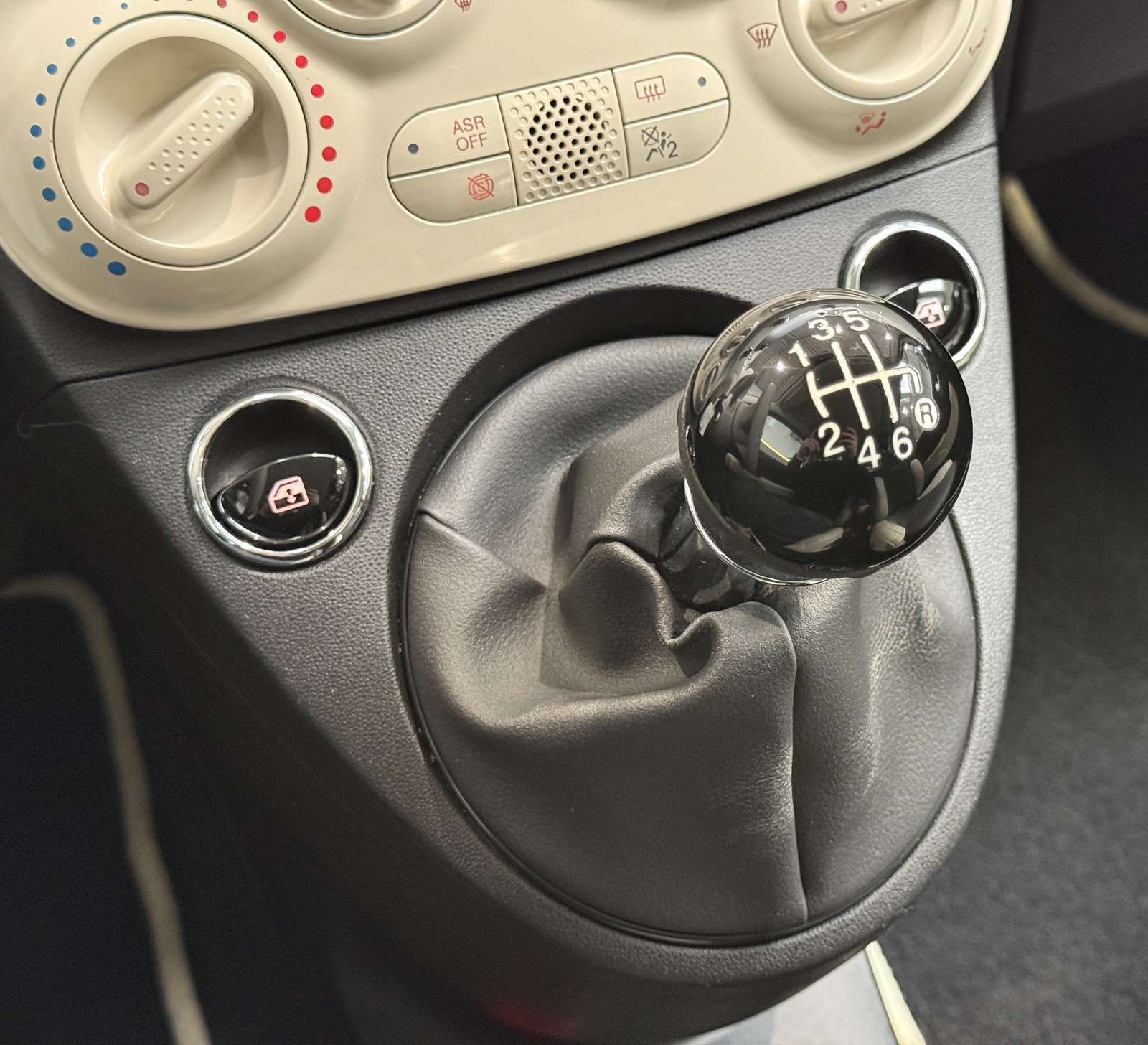 Fahrzeugbild eines Fiat 500