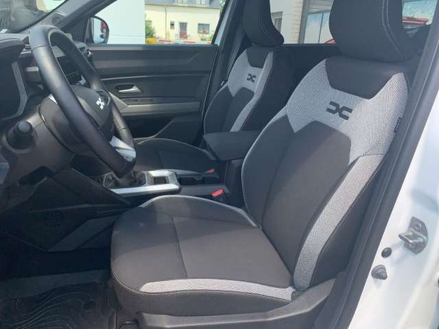 Fahrzeugbild eines Dacia Bigster