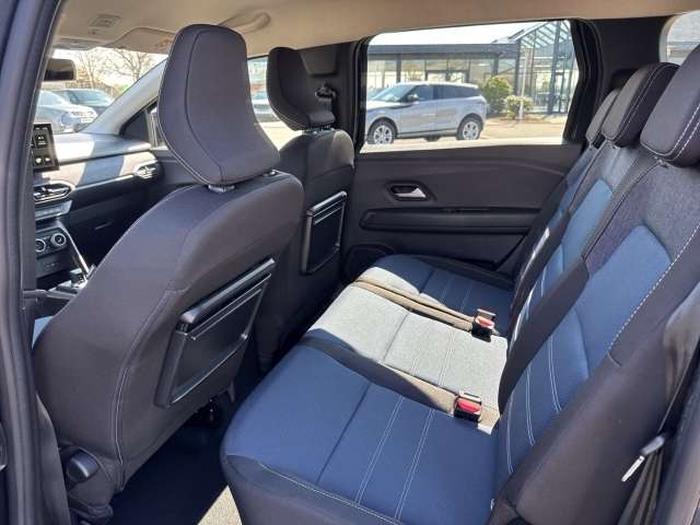 Fahrzeugbild eines Dacia Jogger