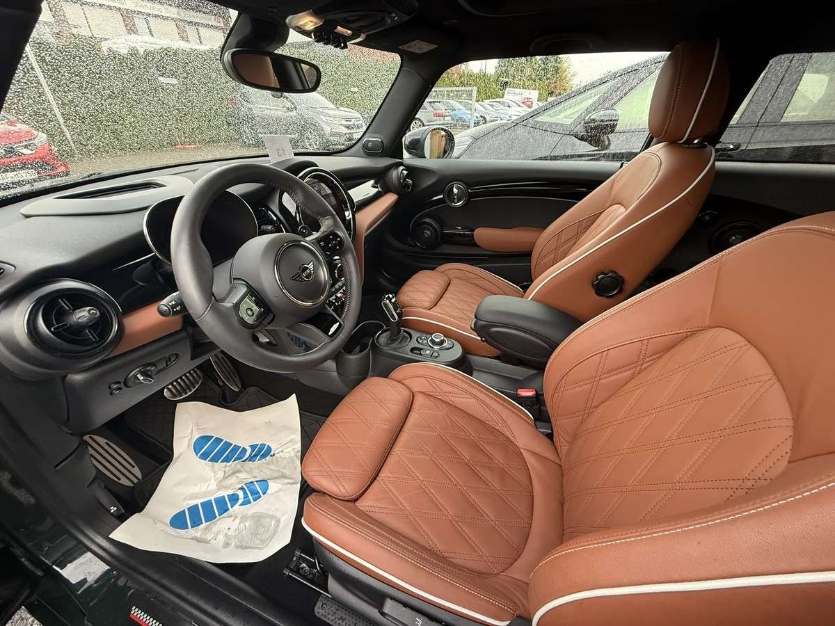 Fahrzeugbild eines MINI MINI