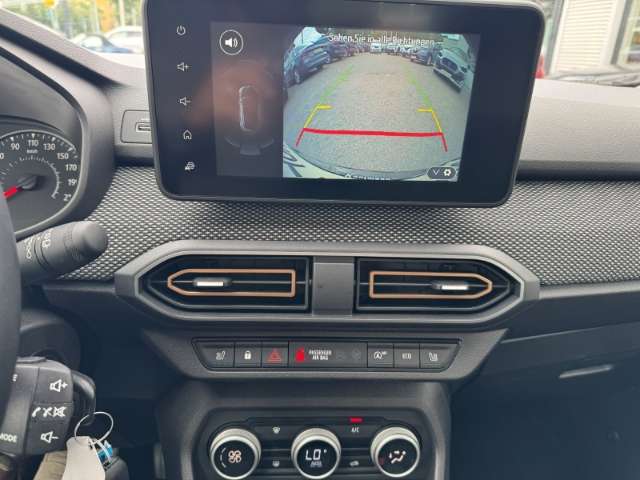 Fahrzeugbild eines Dacia Sandero
