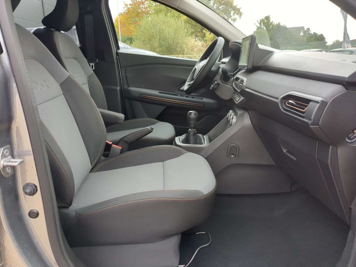 Fahrzeugbild eines Dacia Jogger