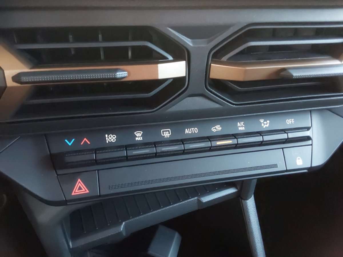 Fahrzeugbild eines Dacia Duster