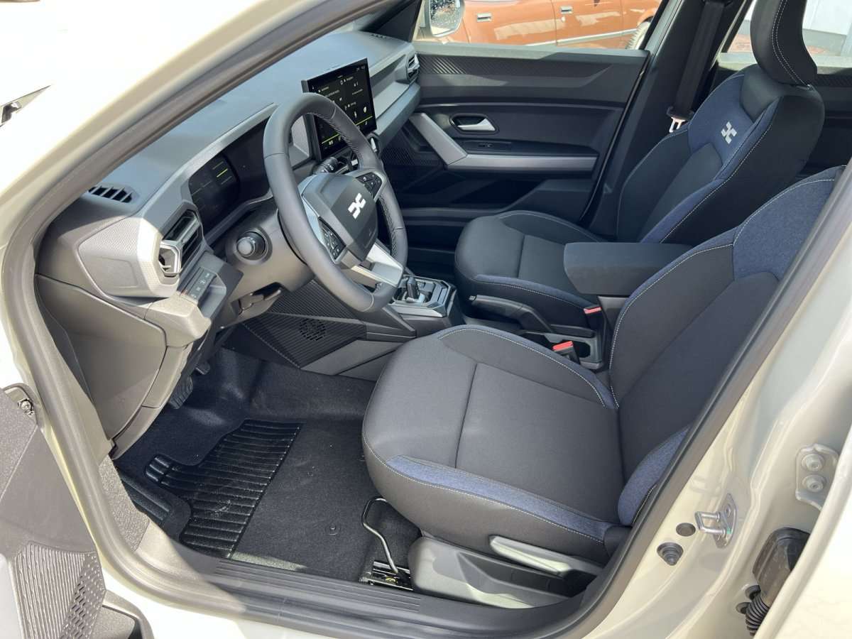 Fahrzeugbild eines Dacia Duster