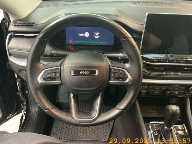 Fahrzeugbild eines Jeep Compass