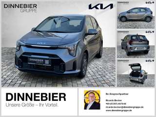Schräge Frontansicht auf einen Kia Picanto , freigestellt