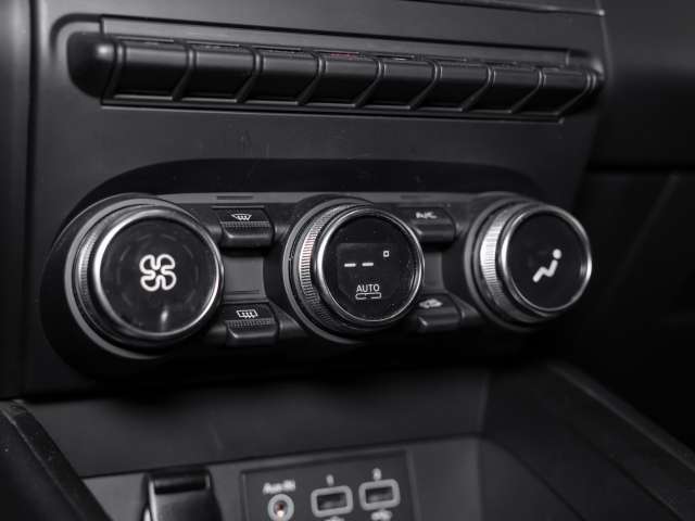 Fahrzeugbild eines Renault Clio