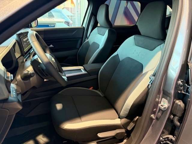 Fahrzeugbild eines Dacia Bigster