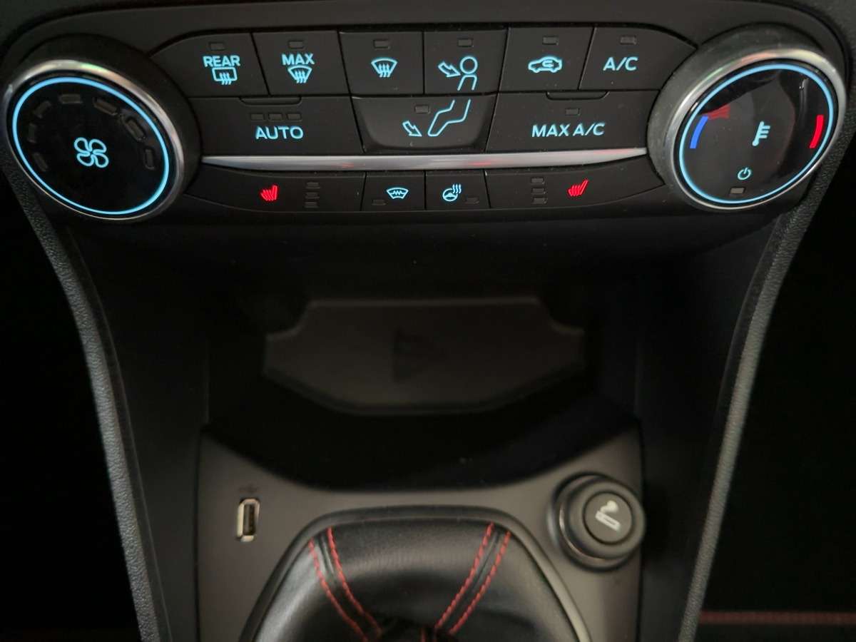 Fahrzeugbild eines Ford Fiesta