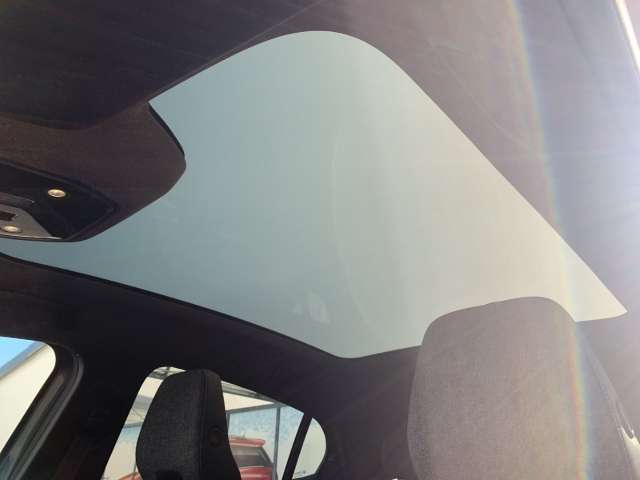 Fahrzeugbild eines Renault Rafale