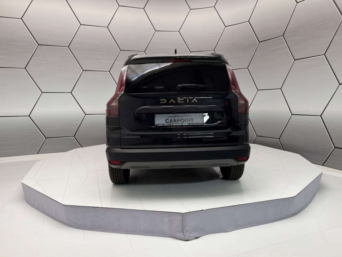 Fahrzeugbild eines Dacia Jogger