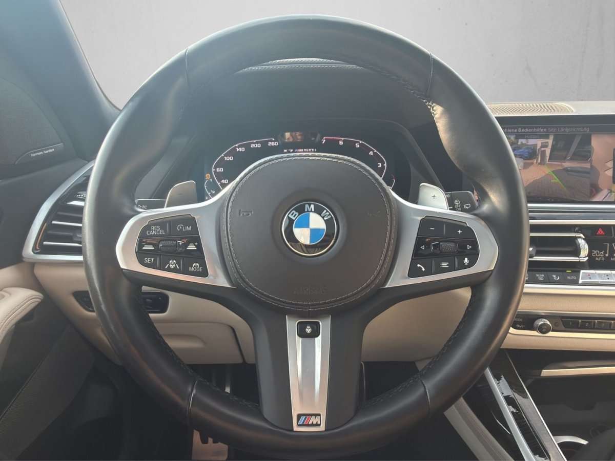Fahrzeugbild eines BMW X7