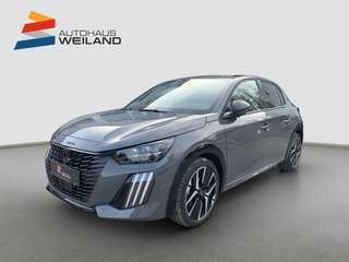Schräge Frontansicht auf einen Peugeot 208 , freigestellt