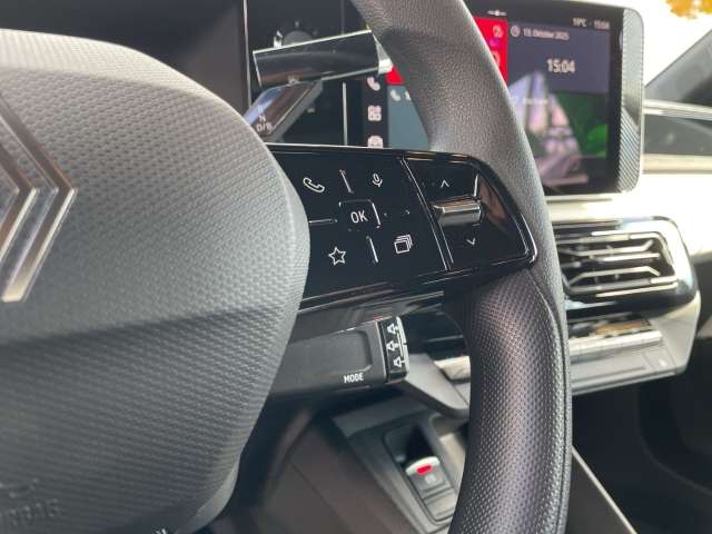 Fahrzeugbild eines Renault 4 E-TECH