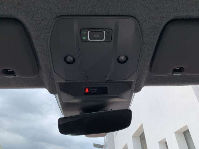 Fahrzeugbild eines Renault Scenic E-TECH
