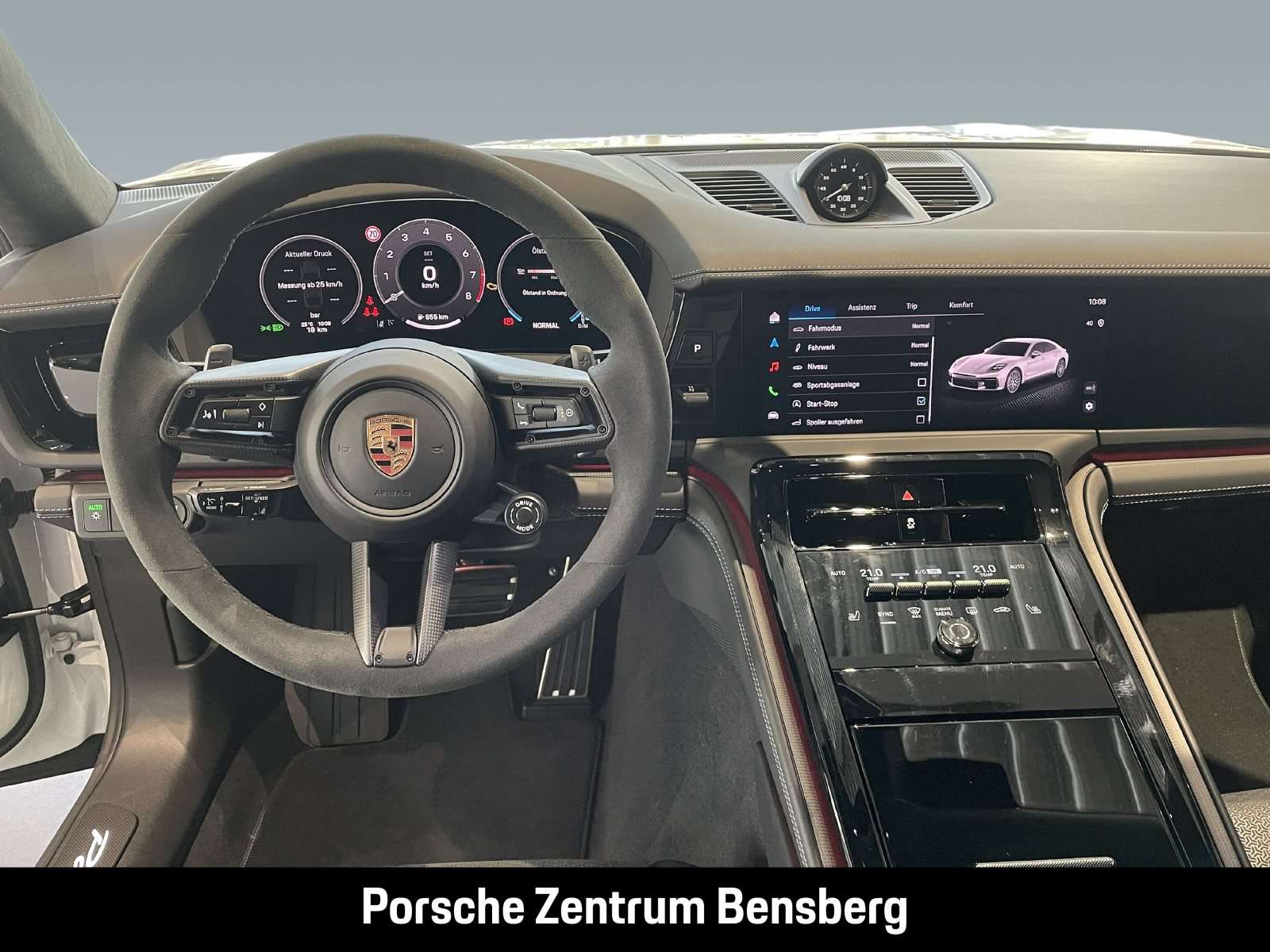 Fahrzeugbild eines Porsche Panamera