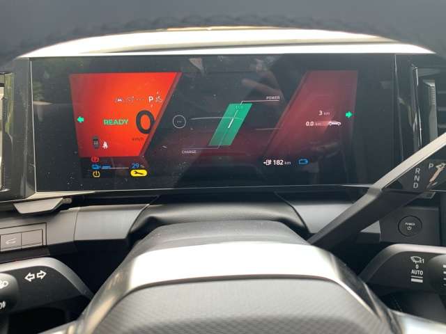 Fahrzeugbild eines Renault Scenic E-TECH