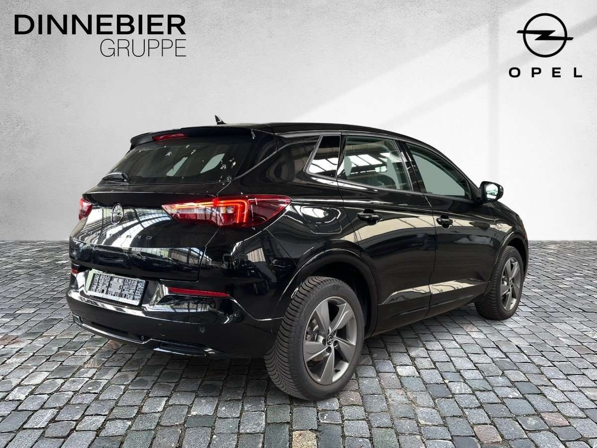 Fahrzeugbild eines Opel Grandland X