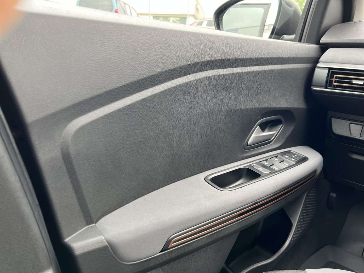 Fahrzeugbild eines Dacia Jogger