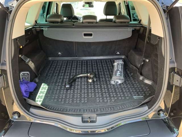 Fahrzeugbild eines Renault Grand Scénic