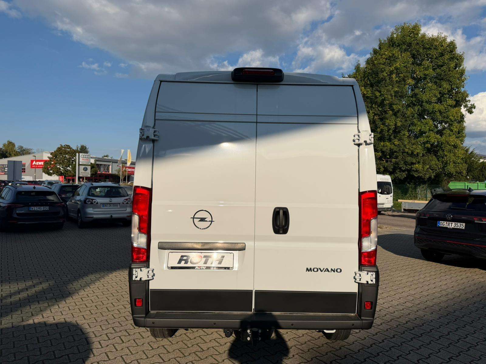 Fahrzeugbild eines Opel Movano