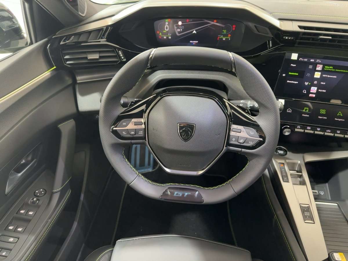 Fahrzeugbild eines Peugeot 408