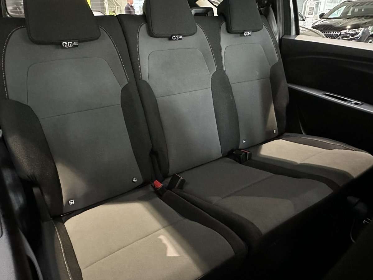 Fahrzeugbild eines Dacia Jogger