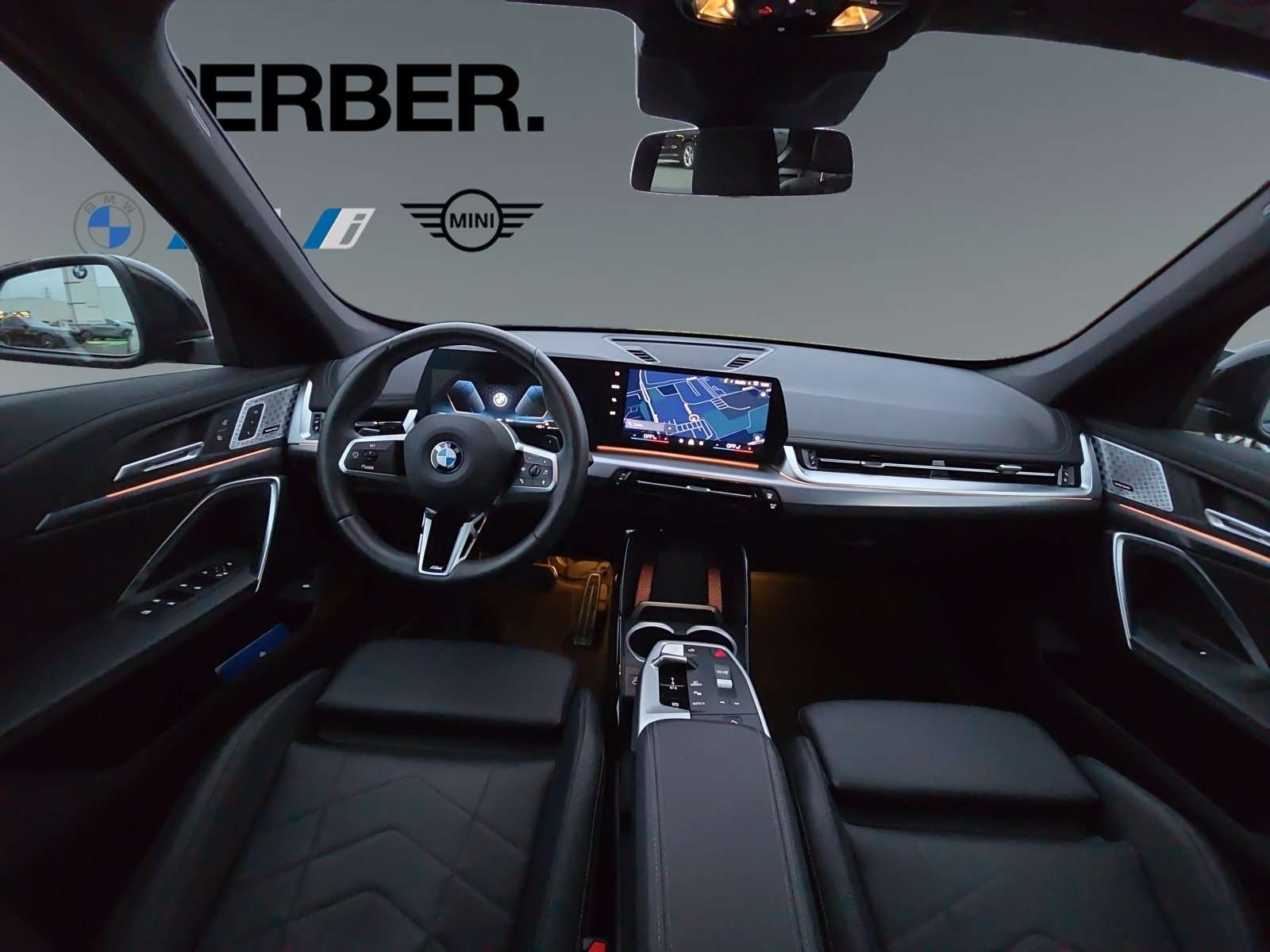 Fahrzeugbild eines BMW X1